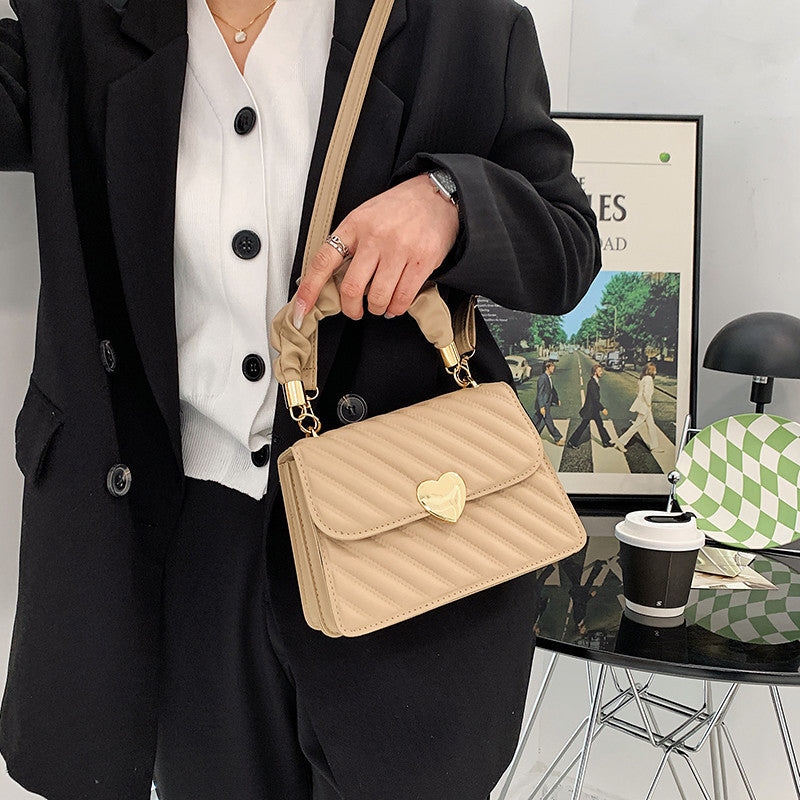 The Amoura Bag