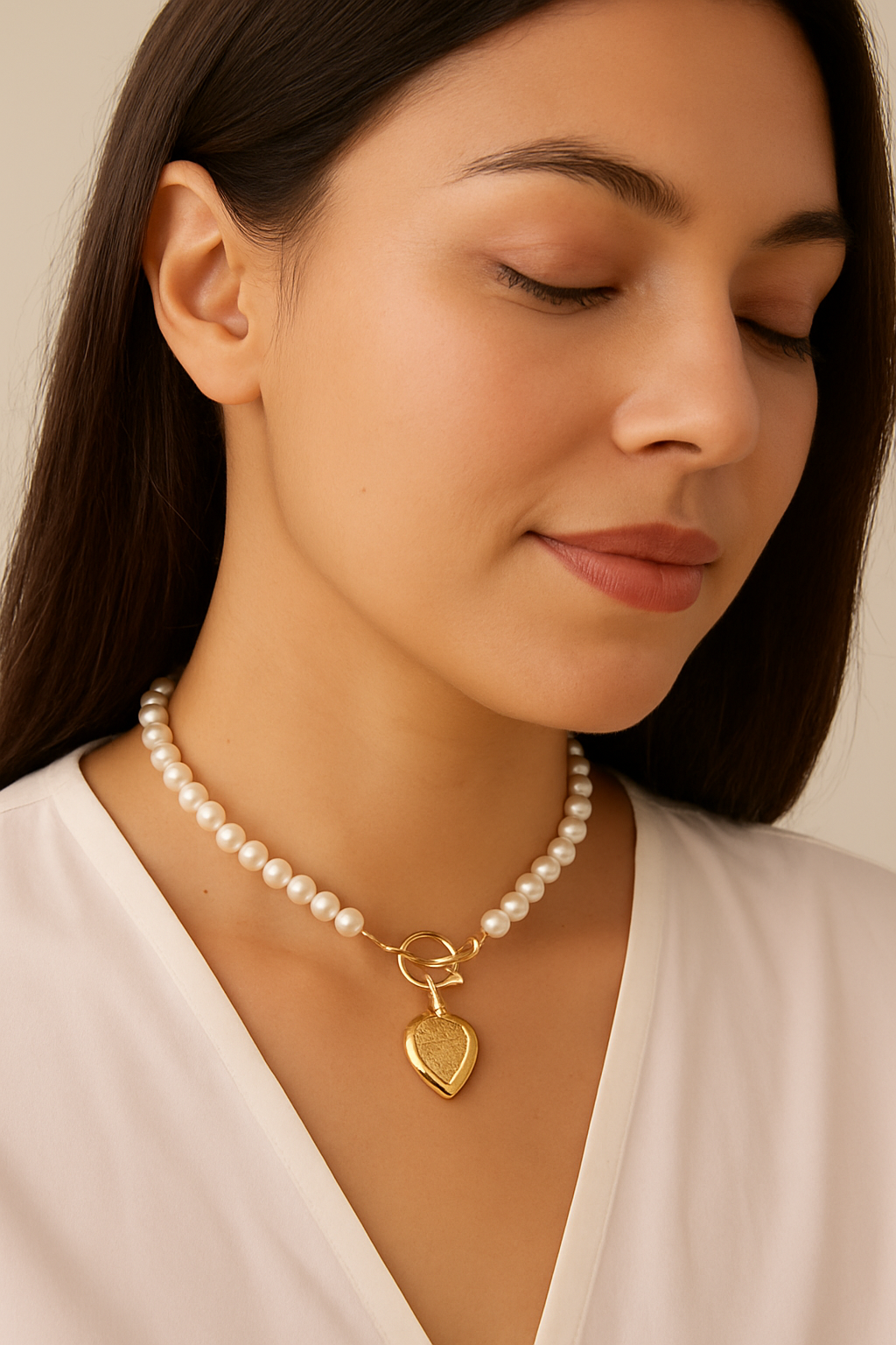The Amara Pearl Necklace