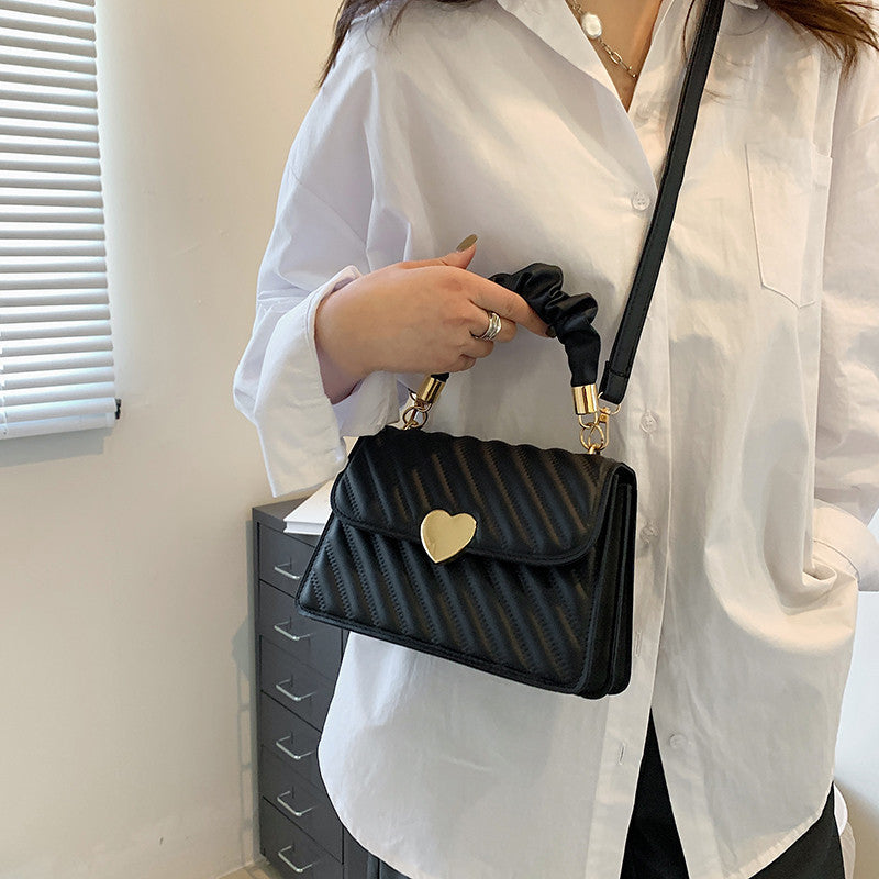The Amoura Bag